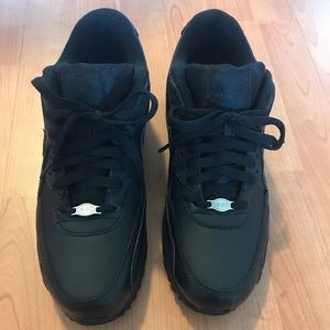 Men’s Nike Air Max 90 leather shoes size 9